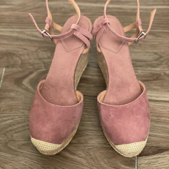Crown Vintage Shoes - Crown Vintage Wedge shoe